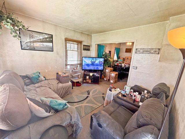 714 W Augusta Ave, Spokane, WA 99205