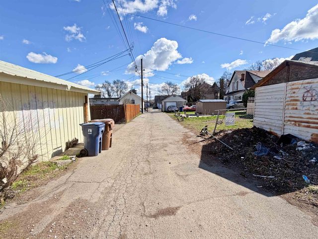 714 W Augusta Ave, Spokane, WA 99205