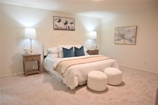 624 S Ripple Creek Drive 624, Houston, TX 77057