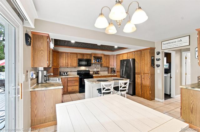 2631 Edgevale Drive, Waterford Charter Township, MI 48329