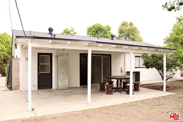 20158 Gresham Street, Winnetka (los Angeles), CA 91306