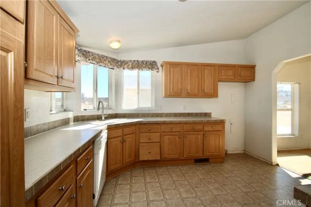 737 Gerber, Landers, CA 92285
