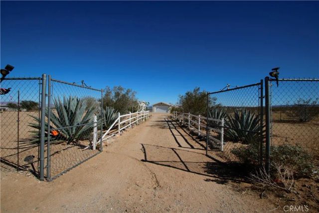 737 Gerber, Landers, CA 92285