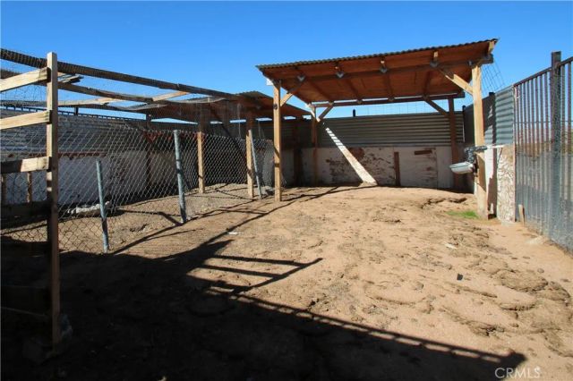 737 Gerber, Landers, CA 92285