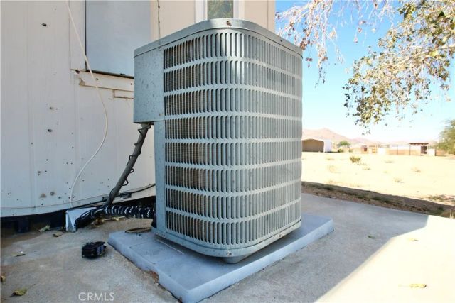 737 Gerber, Landers, CA 92285