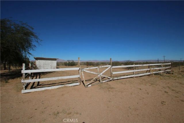 737 Gerber, Landers, CA 92285