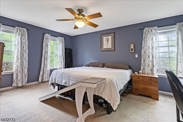 4 Pembrook Ct, Liberty Twp., NJ 07838
