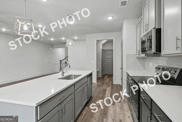 4255 Fern River Trail 13, Norcross, GA 30093