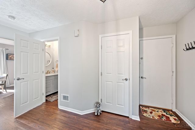 525 E State Road, Cleves, OH 45002