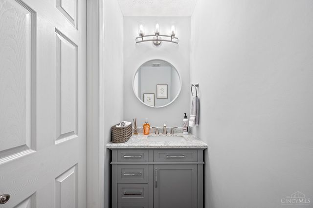 525 E State Road, Cleves, OH 45002