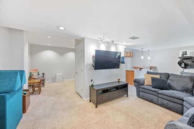 525 E State Road, Cleves, OH 45002