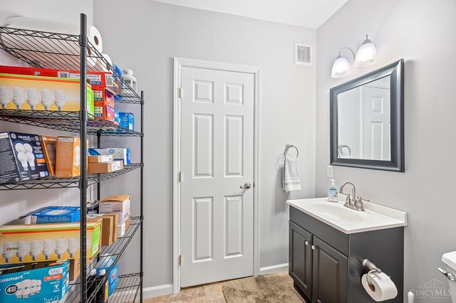 525 E State Road, Cleves, OH 45002