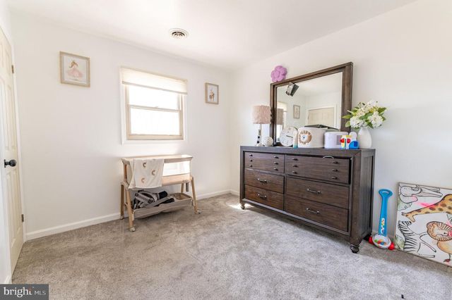 2950 SANTEE DR, Bethlehem, PA 18017