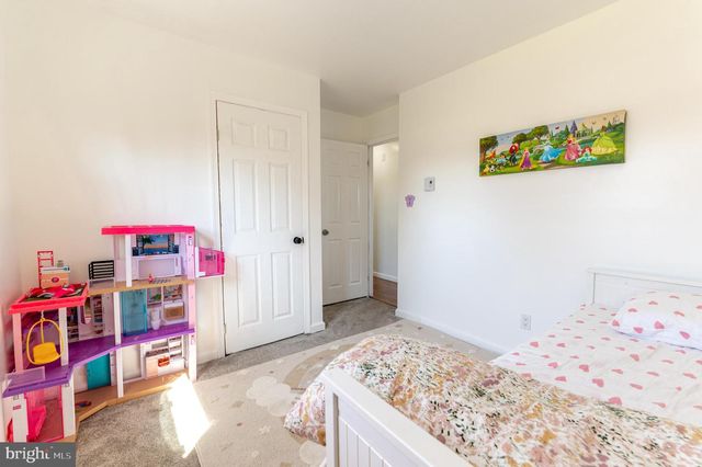 2950 SANTEE DR, Bethlehem, PA 18017