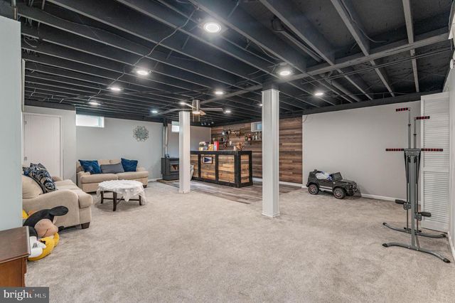 2950 SANTEE DR, Bethlehem, PA 18017