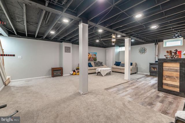 2950 SANTEE DR, Bethlehem, PA 18017