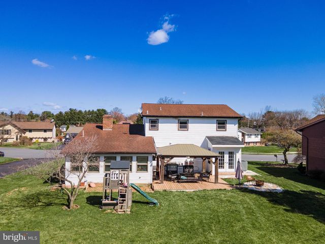 2950 SANTEE DR, Bethlehem, PA 18017