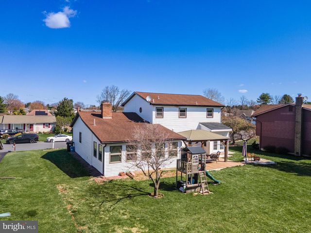 2950 SANTEE DR, Bethlehem, PA 18017