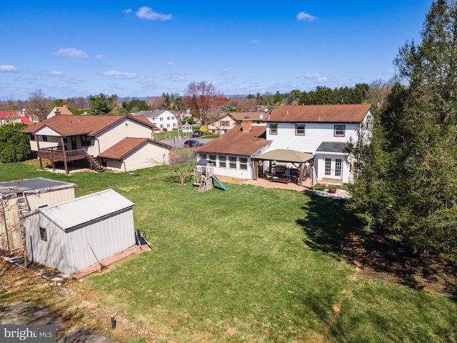 2950 SANTEE DR, Bethlehem, PA 18017