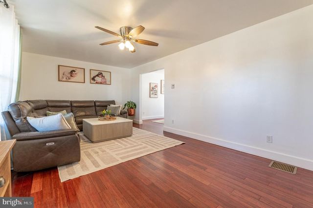 2950 SANTEE DR, Bethlehem, PA 18017