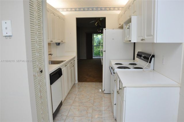 13000 SW 15th Court 411U, Pembroke Pines, FL 33027