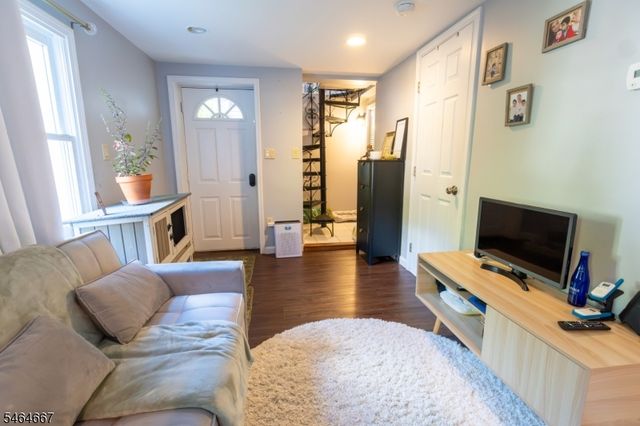 36 Stevens Trl, Hopatcong Boro, NJ 07843