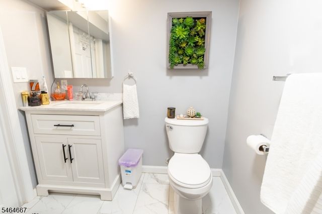36 Stevens Trl, Hopatcong Boro, NJ 07843