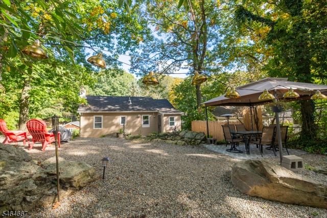 36 Stevens Trl, Hopatcong Boro, NJ 07843