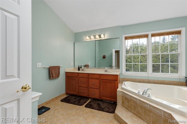 25051 Samoset Court, Novi, MI 48374