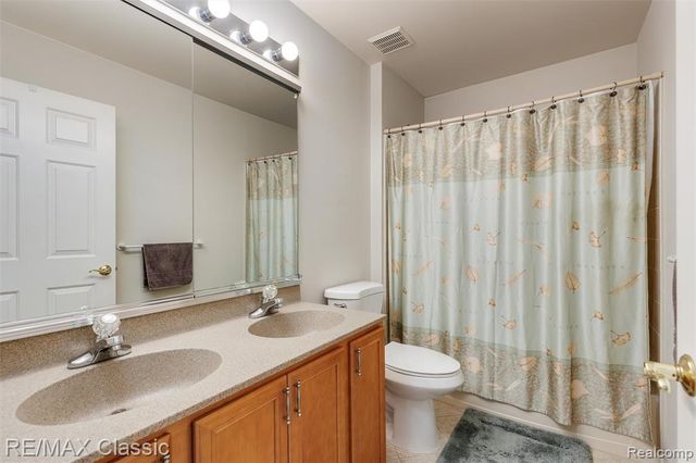 25051 Samoset Court, Novi, MI 48374