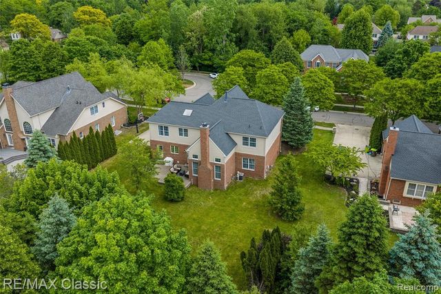 25051 Samoset Court, Novi, MI 48374