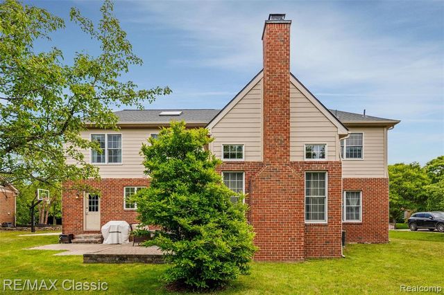 25051 Samoset Court, Novi, MI 48374