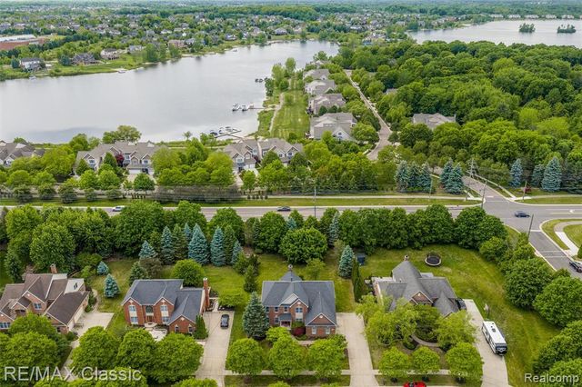 25051 Samoset Court, Novi, MI 48374