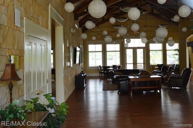 25051 Samoset Court, Novi, MI 48374