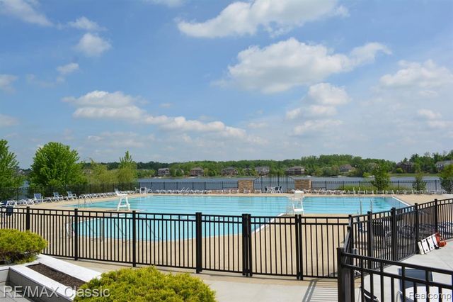 25051 Samoset Court, Novi, MI 48374