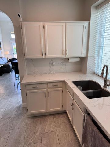 1143 E Frye Road, Phoenix, AZ 85048
