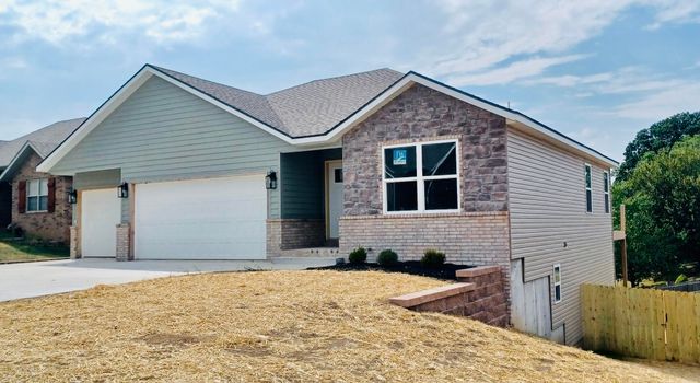 825 S Cobble Creek Boulevard, Nixa, MO 65714