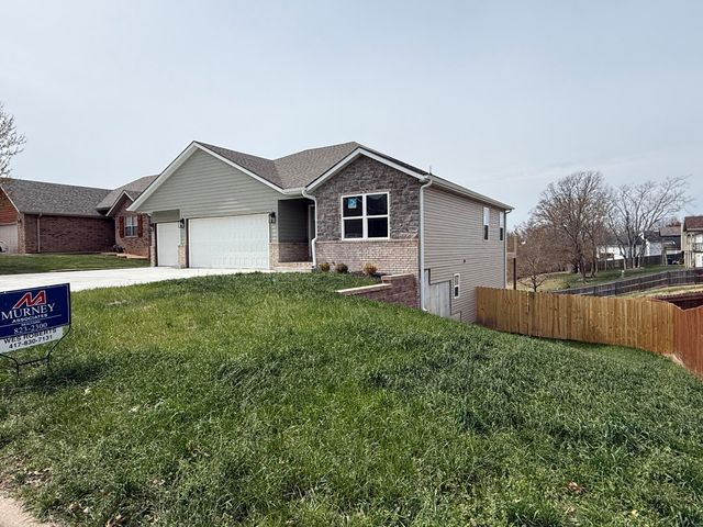 825 S Cobble Creek Boulevard, Nixa, MO 65714