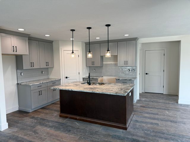 825 S Cobble Creek Boulevard, Nixa, MO 65714