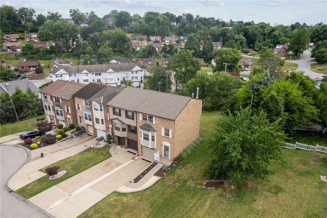 5131 Daube Dr, Whitehall, PA 15236