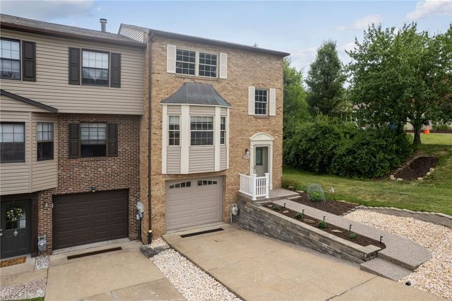 5131 Daube Dr, Whitehall, PA 15236