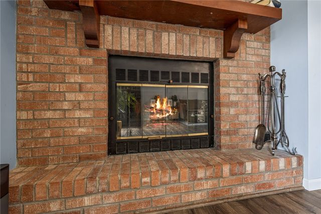 5131 Daube Dr, Whitehall, PA 15236