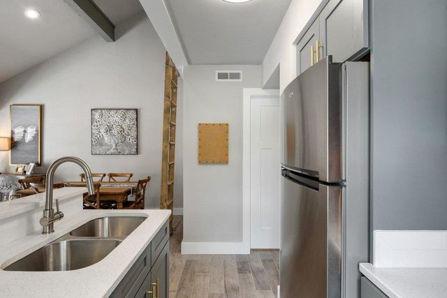 103 Island DR 1, Horseshoe Bay, TX 78657