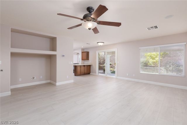 10873 Carberry Hill Street, Las Vegas, NV 89141