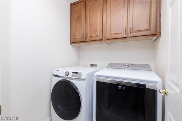 10873 Carberry Hill Street, Las Vegas, NV 89141