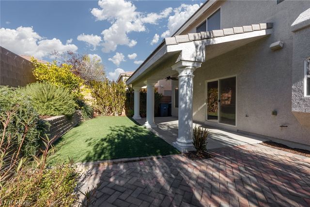 10873 Carberry Hill Street, Las Vegas, NV 89141