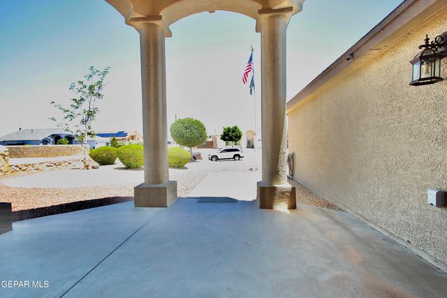 746 GOLD BEACH Drive, Canutillo, TX 79835