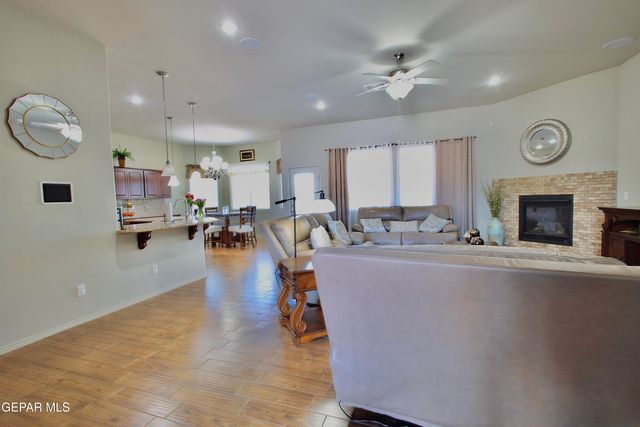 746 GOLD BEACH Drive, Canutillo, TX 79835