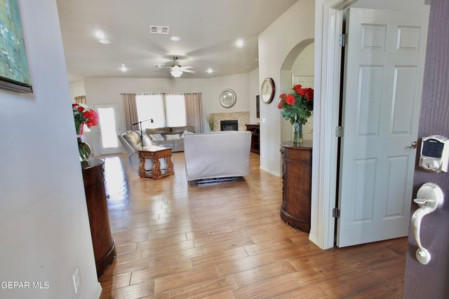 746 GOLD BEACH Drive, Canutillo, TX 79835