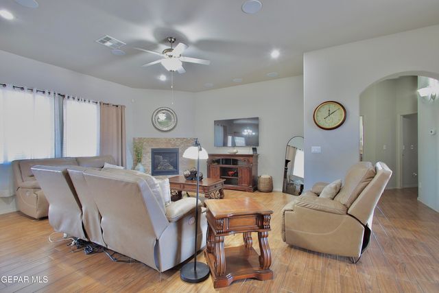 746 GOLD BEACH Drive, Canutillo, TX 79835